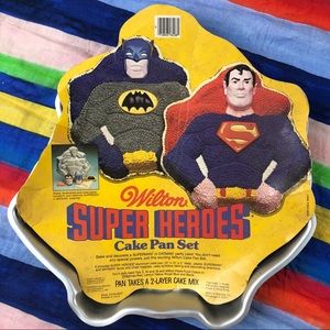 1977 Vintage DC Comics Super Heroes Cake Pan